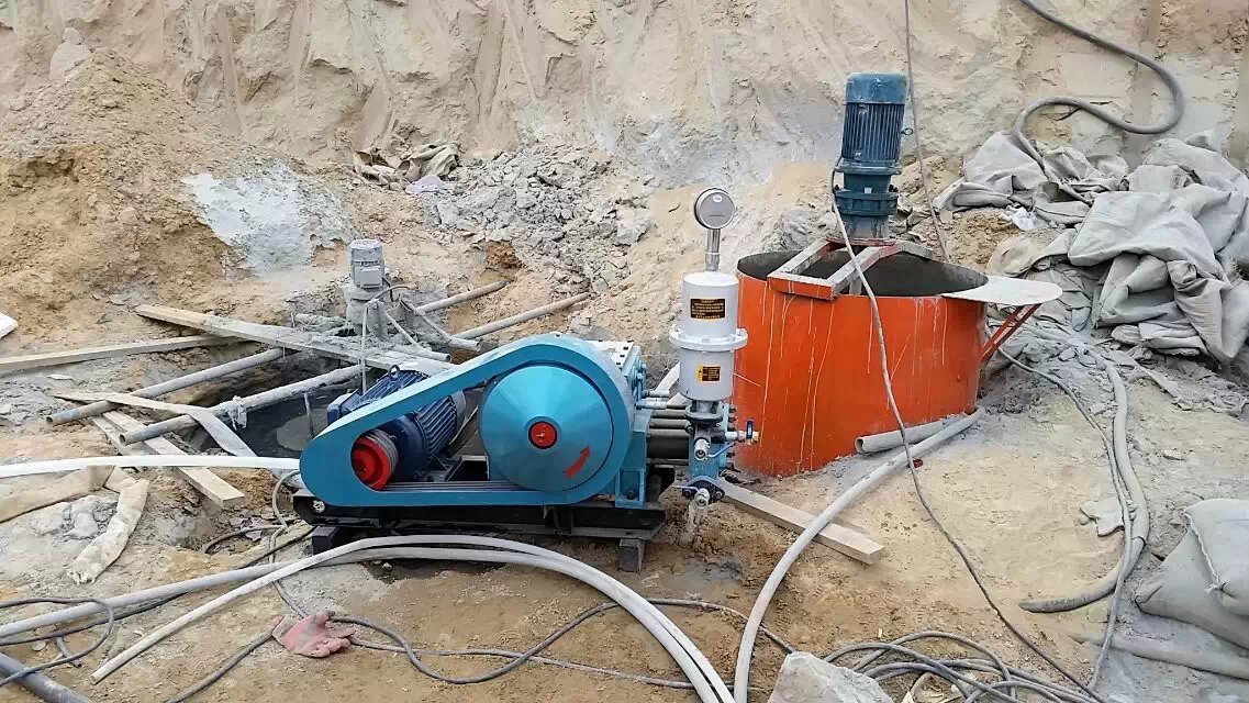 三伏潭镇顶管注浆